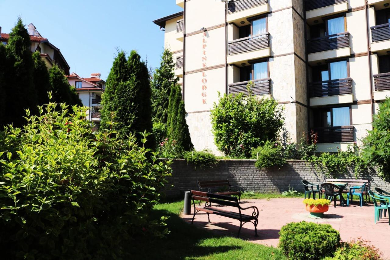 Private Apartments In Alpine Lodge Банско Екстериор снимка