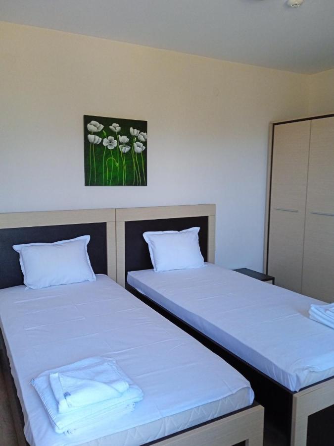Private Apartments In Alpine Lodge Банско Екстериор снимка